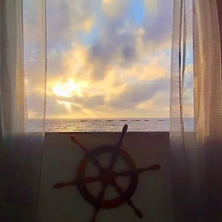 Semesterbostad La Casa Con Terraza Privada Sobre El Mar *