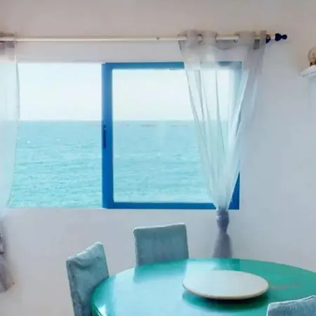 La Casa Con Terraza Privada Sobre El Mar Ferienhaus Telde