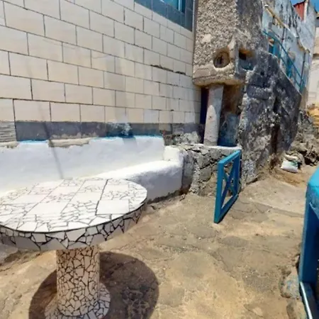 Vakantiehuis La Casa Con Terraza Privada Sobre El Mar *