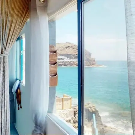 Vakantiehuis La Casa Con Terraza Privada Sobre El Mar