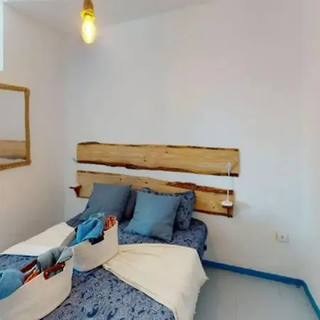 La Casa Con Terraza Privada Sobre El Mar